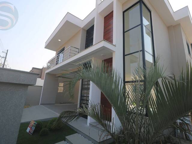 # - Casa para Venda em Jaraguá do Sul - SC