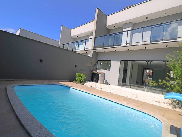 #724 - Casa para Venda em Jaraguá do Sul - SC